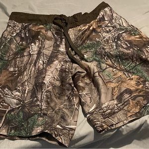 Size XL mens realtree camo swimming trunks. Hardly worn.